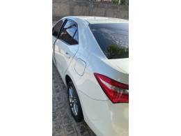 TOYOTA - COROLLA - 2016/2017 - Branca - Sob Consulta