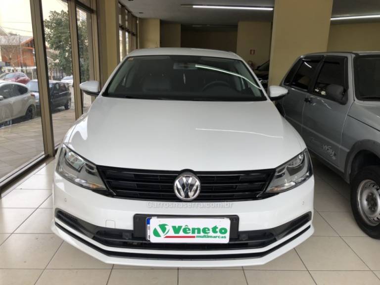 VOLKSWAGEN - JETTA - 2016/2016 - Branca - Sob Consulta