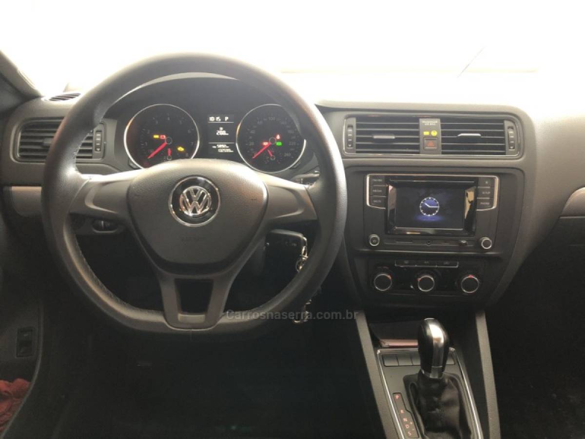 VOLKSWAGEN - JETTA - 2016/2016 - Branca - Sob Consulta